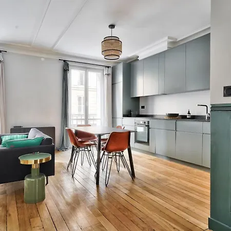 Guestready - Gateway To Parisian Delight *